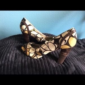 BKE high heels
